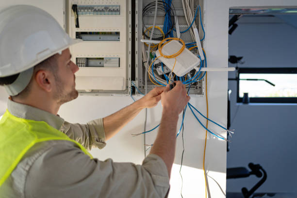 Best Circuit Breaker Repair  in Garretson, SD